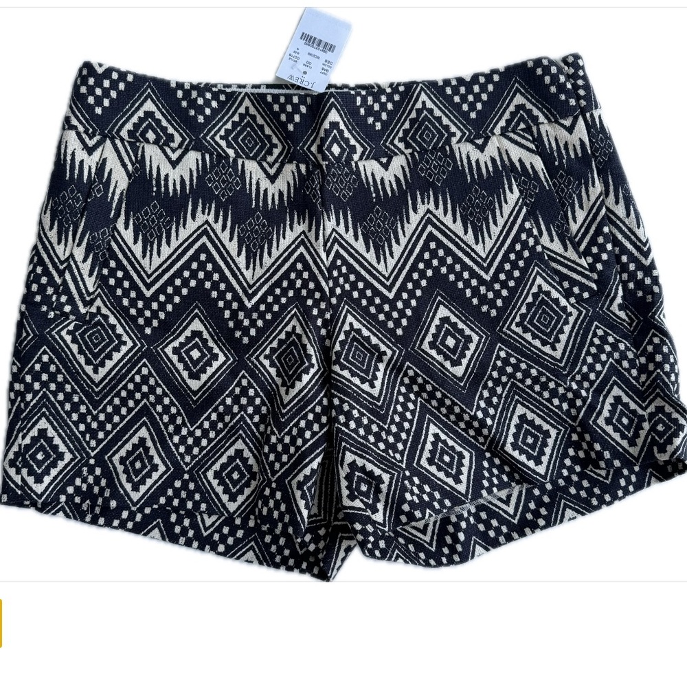 Tribal Geometric Black and Cream Women Shorts     (NWT)